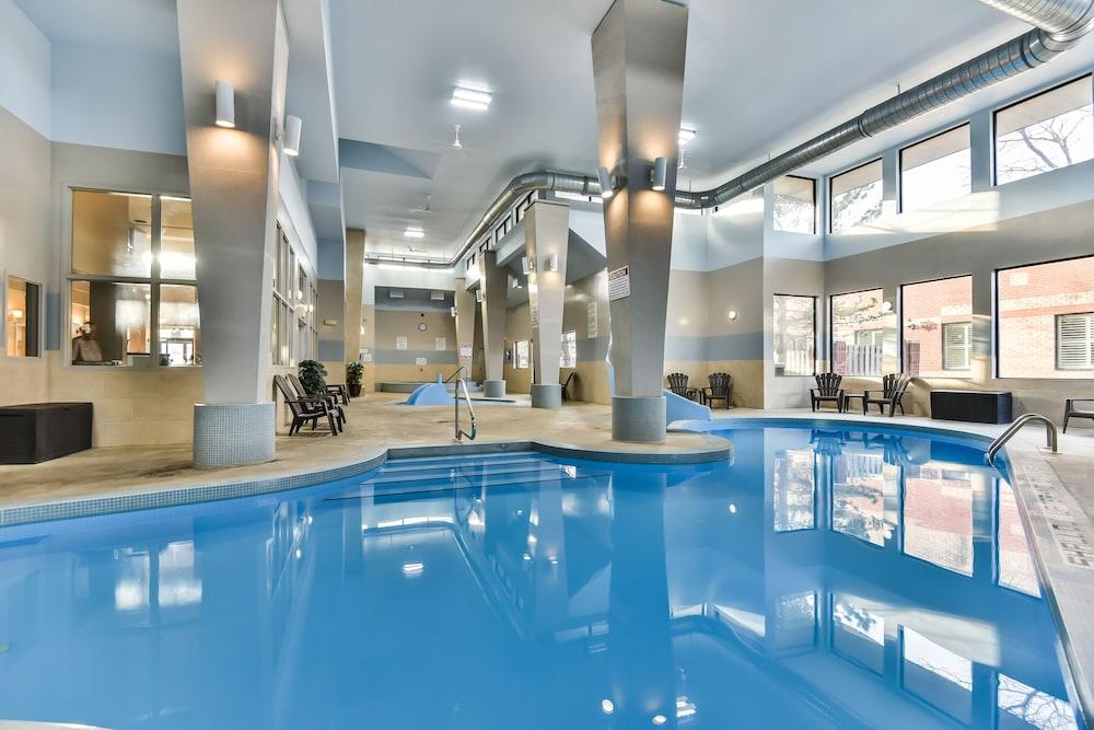 Comfort Inn & Suites Ambassador Bridge Віндзор Екстер'єр фото
